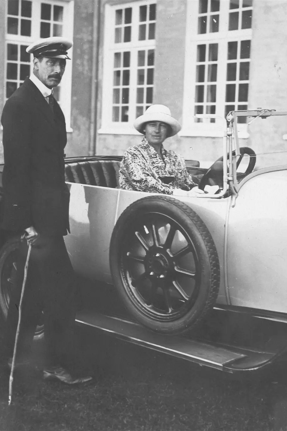 Bag rattet i sin Fiat 501