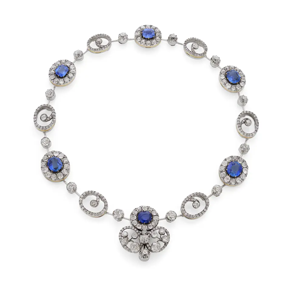 Safirsmykke som stort collier | Amalienborgmuseet
